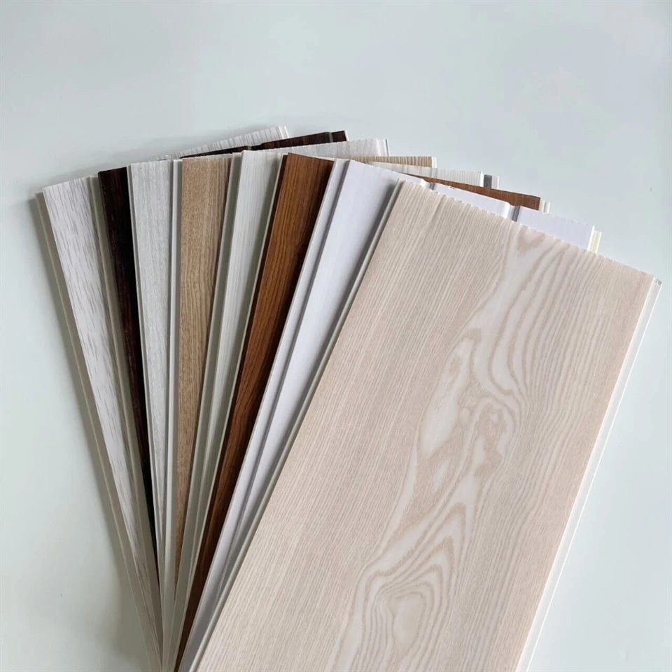 Falske PVC -takpanel